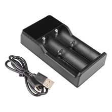 OrcaTorch UC02 Battery Charger Picture