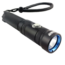 Kraken 1000 Lumens Dive Light Picture