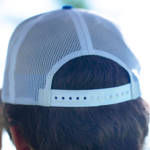 4Ocean Classic Trucker Hat 2.0 with 4Ocean Logo