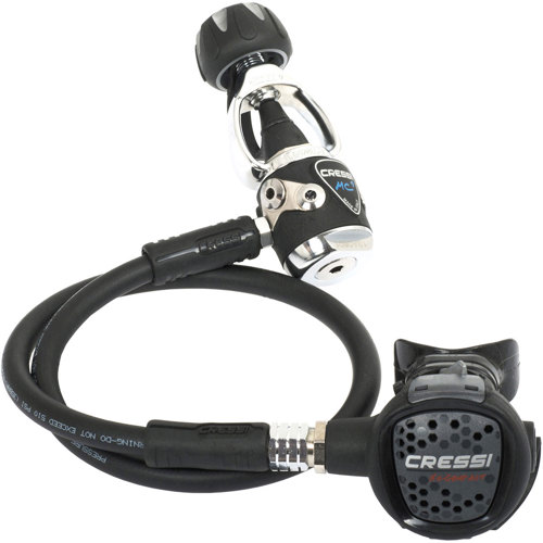 Cressi MC9 + Compact Yoke Regulator Black