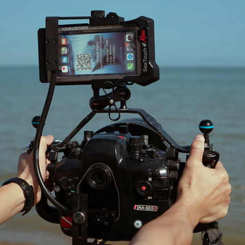 DiveVolk SeaLink Contact Type Underwater Wifi Signal Transmitter AW11