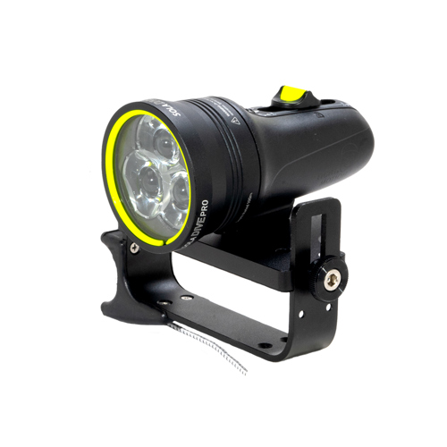 Light & Motion Sola Dive Pro 2000 with Goodman Handle