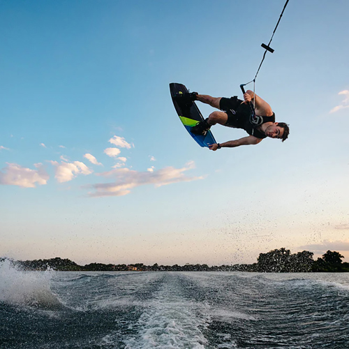 O'Brien Valhalla Wakeboard with Clutch Bindings