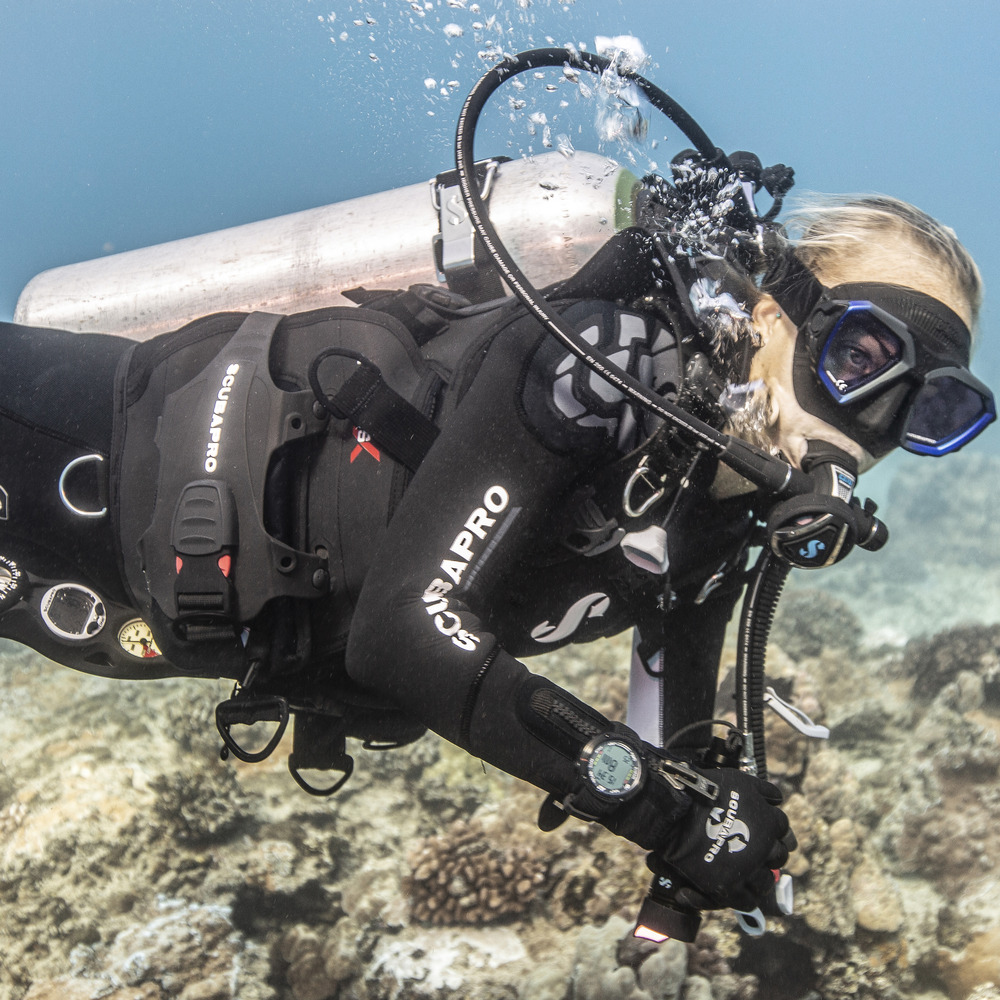 Scubapro Hydros X Women's BCD w/Balanced Inflator