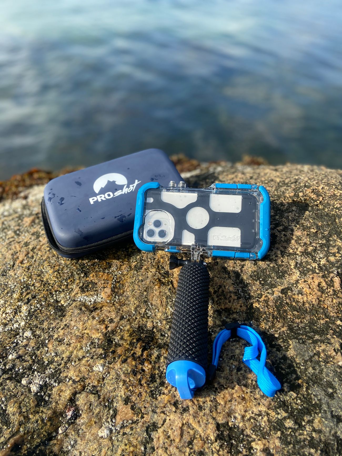 ProShot Touch Case for iPhone 11 Pro Max with Floating Hand Grip
