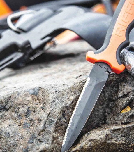 Riffe Knives