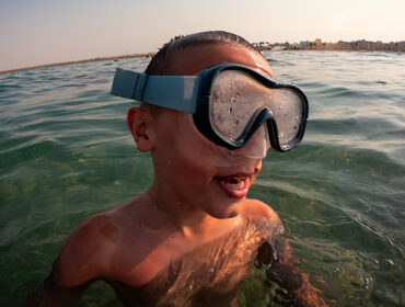 foggy scuba masks
