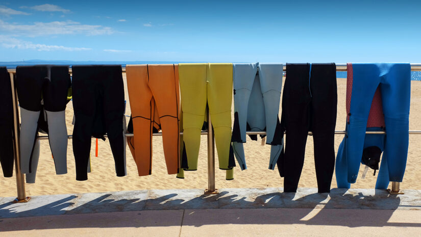 taking care of wetsuits; washing, drying, hanging up dry