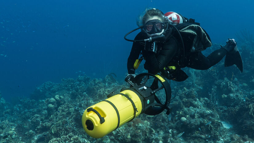 scuba scooter
