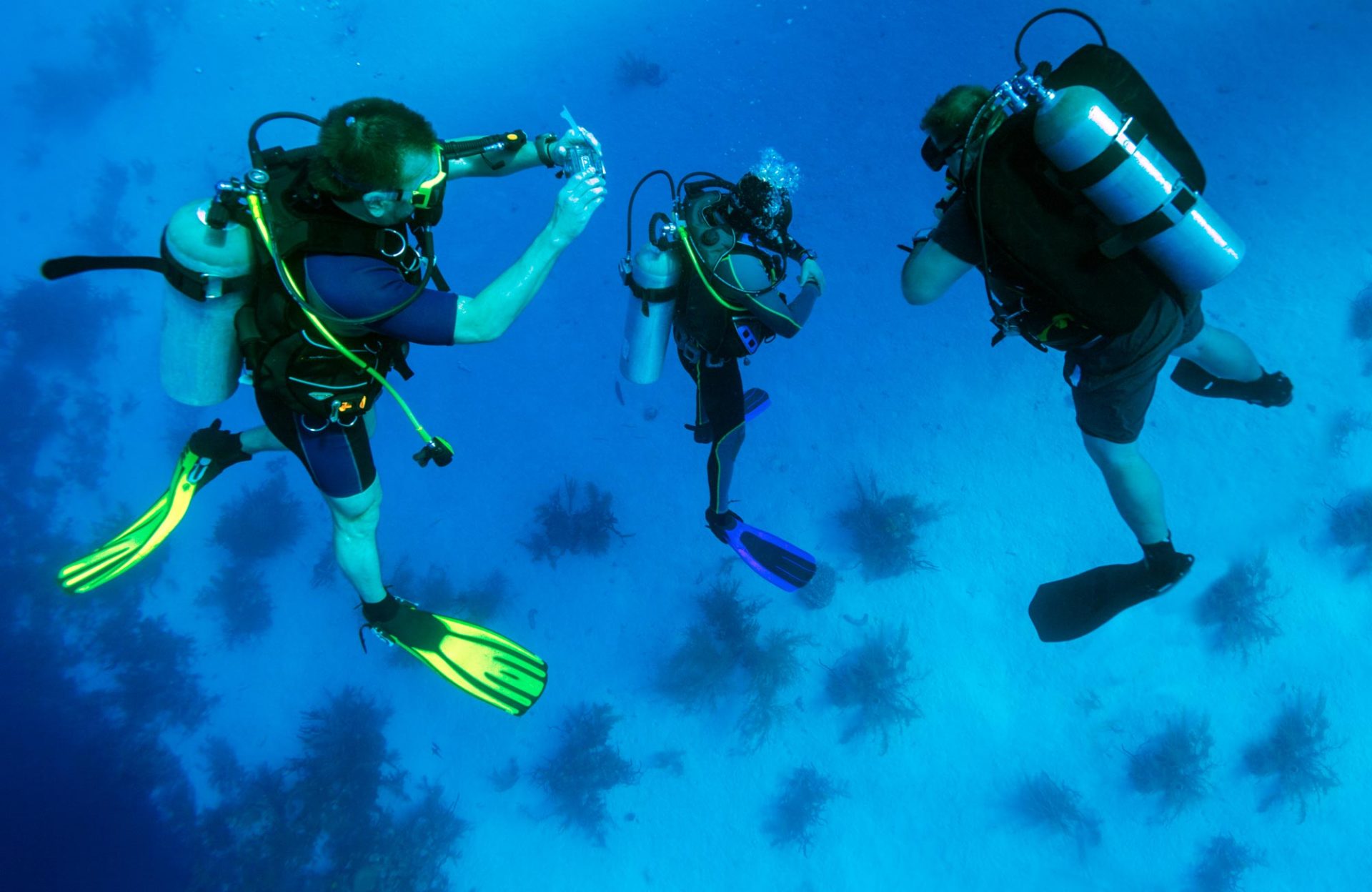 What to Wear When Deep Sea Fishing: Essential Gear for Your Adventure