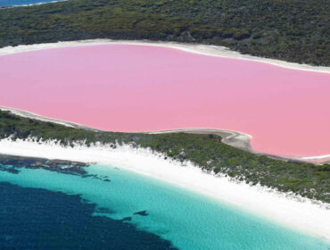 aerial view of Lake Hillier pink lake