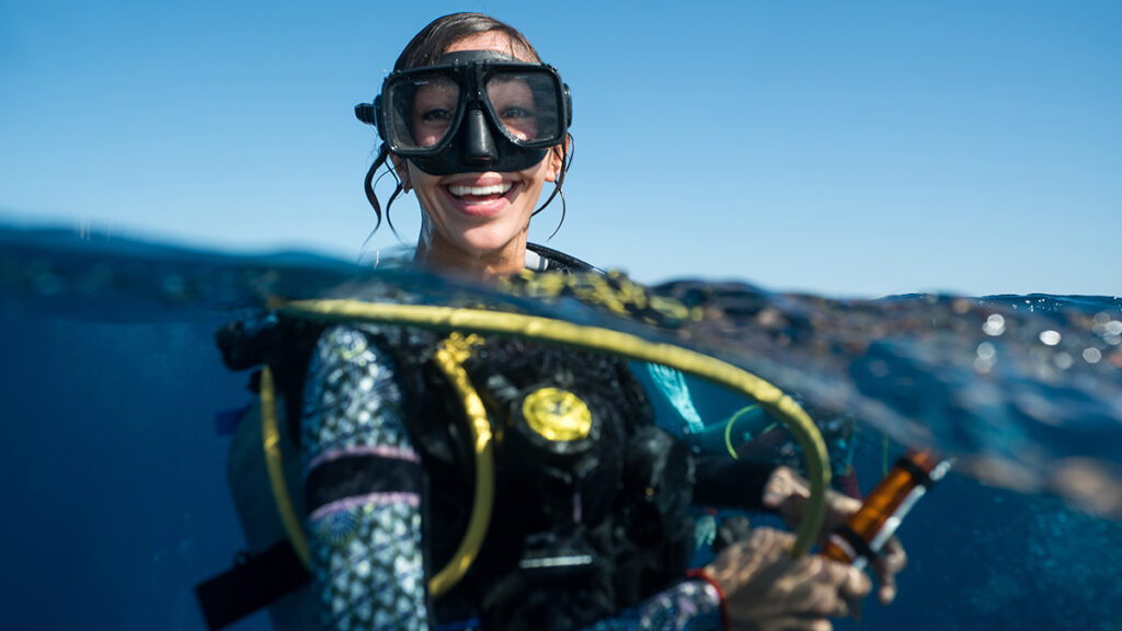 Female scuba divers, takje care of you skin