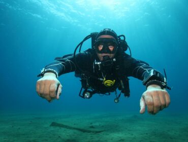 drysuit diving diver in water