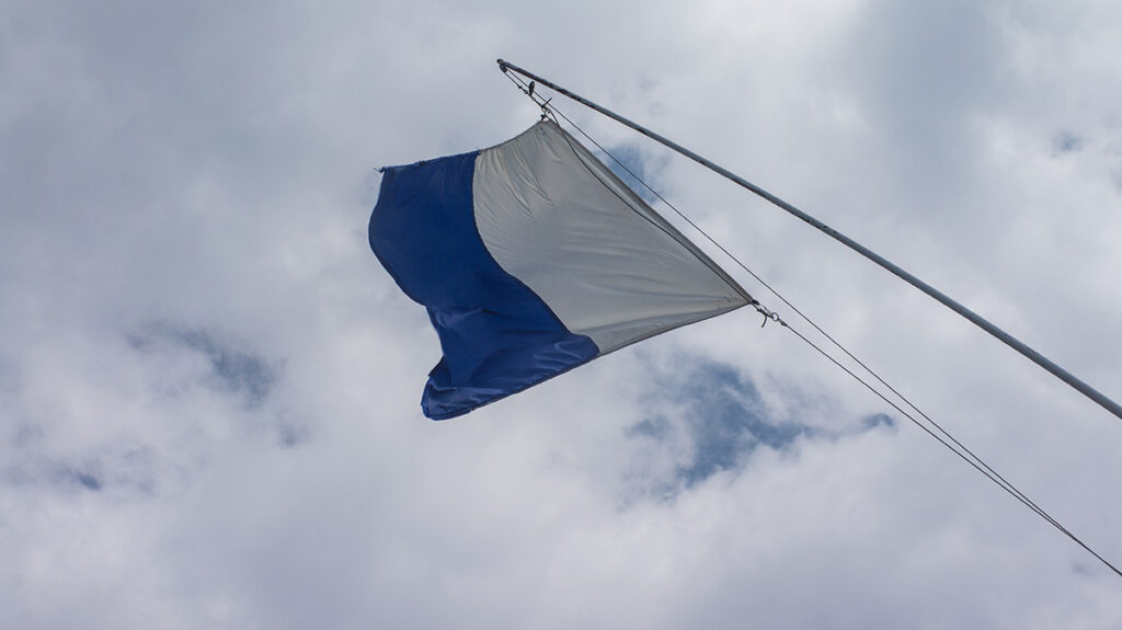 diver down alpha flag on boat