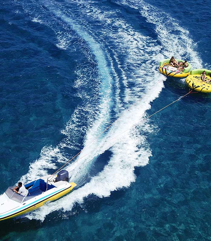 boat pulling towable