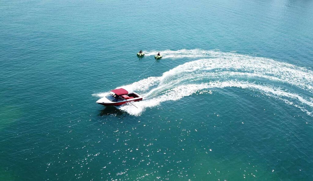 tubing pull a tube behind a boat