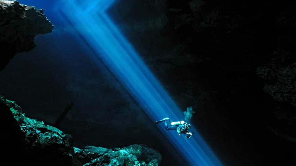 cenote diving