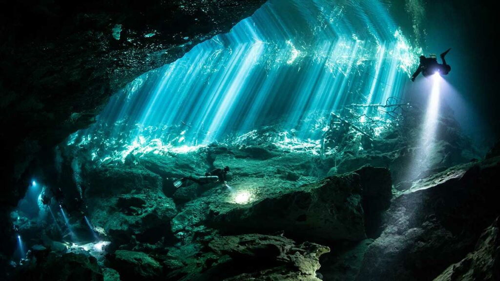 cenote diving