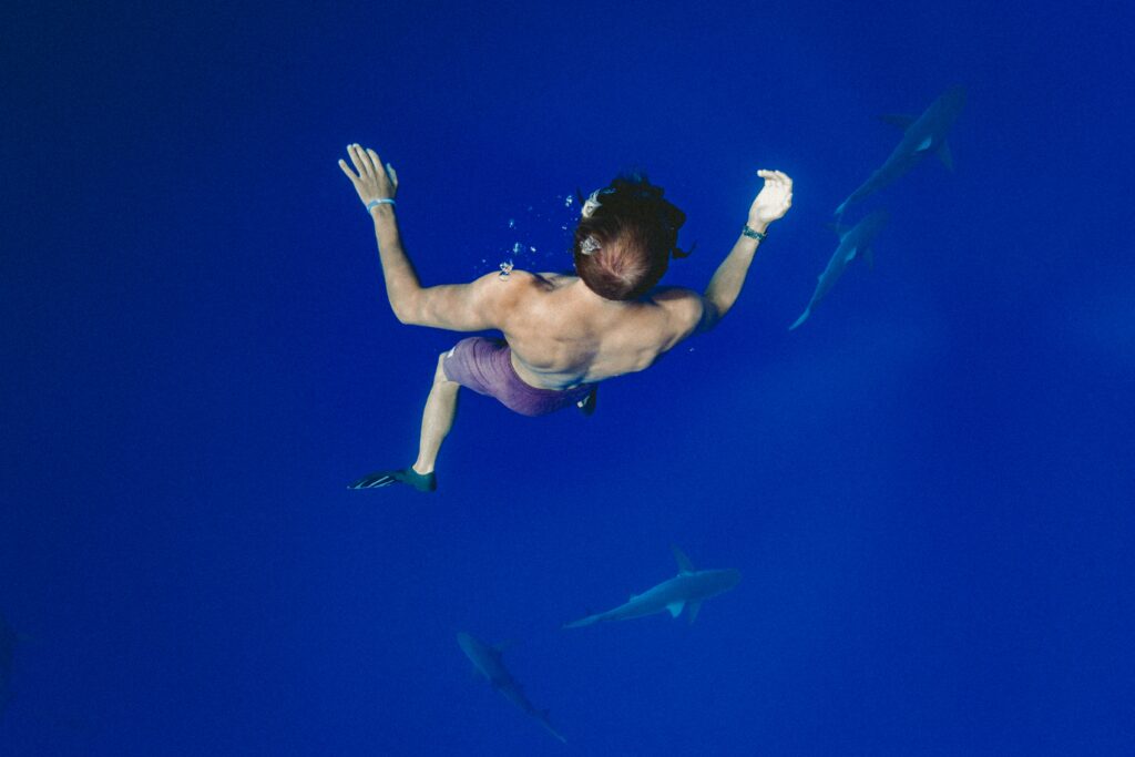 diver with a dive computer