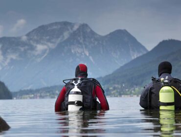 scuba divers altitude diving by mountain