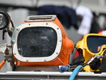 salvage diving