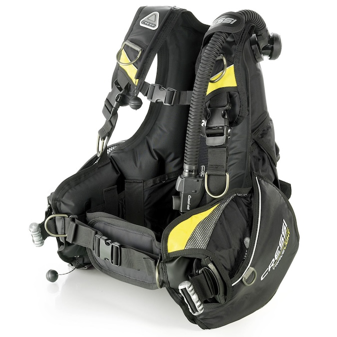 The Best Travel-Friendly BCDs for Your Next Dive Trip - 1