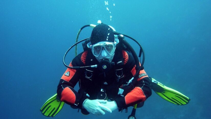 Can I Wear My Prescription Lenses While Scuba Diving